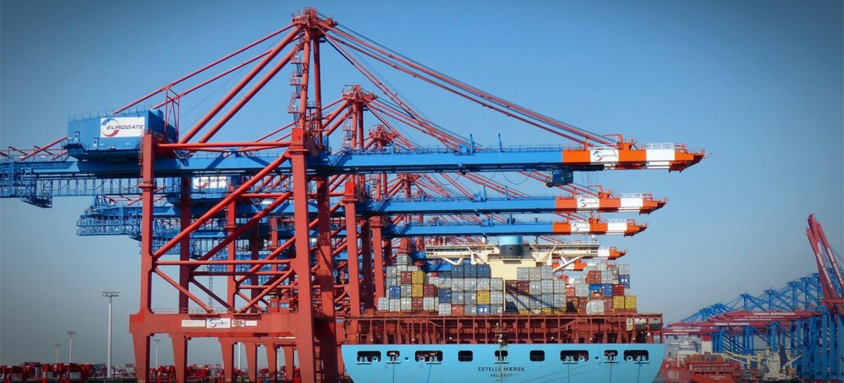 Preços de produtos importados da China devem aumentar após encarecimento do frete