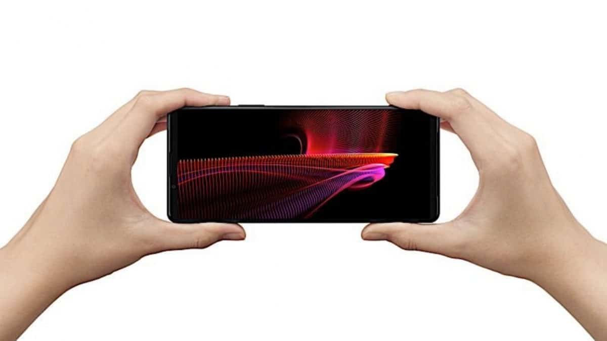 يأتي هاتف Sony Xperia 1 III الجديد بشاشة OLED بدقة 4K بسرعة 120 هرتز!