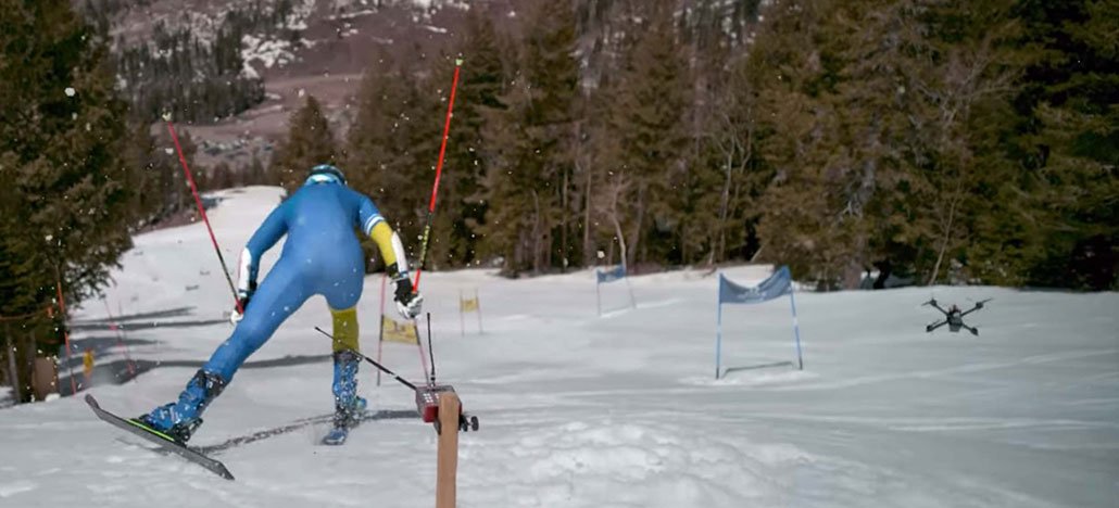 يظهر الفيديو السباق بين المتزلج الحاصل على الميدالية الأولمبية وطائرة بدون طيار FPV