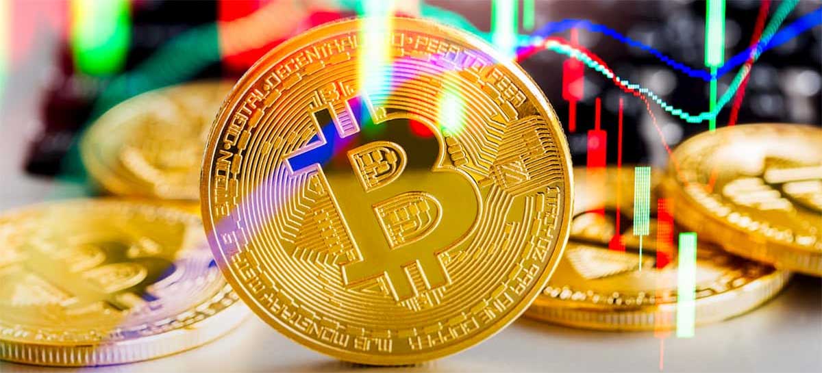 Bitcoin poderá bater US$ 100 mil em 2021, segundo analistas