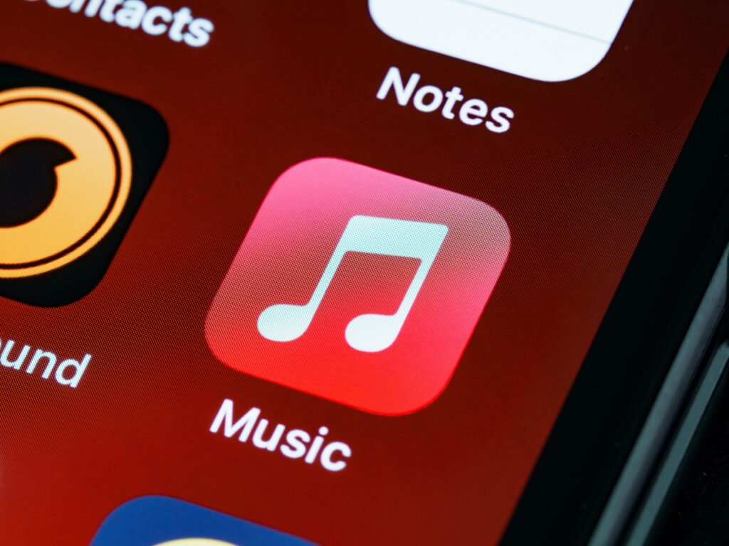 Apple الموسيقى 22 سبتمبر 2021 0 تعليقات
Apple تضع الموسيقى Spatial Audio في غلاف أكثر تقدمًا من خلال التحديث