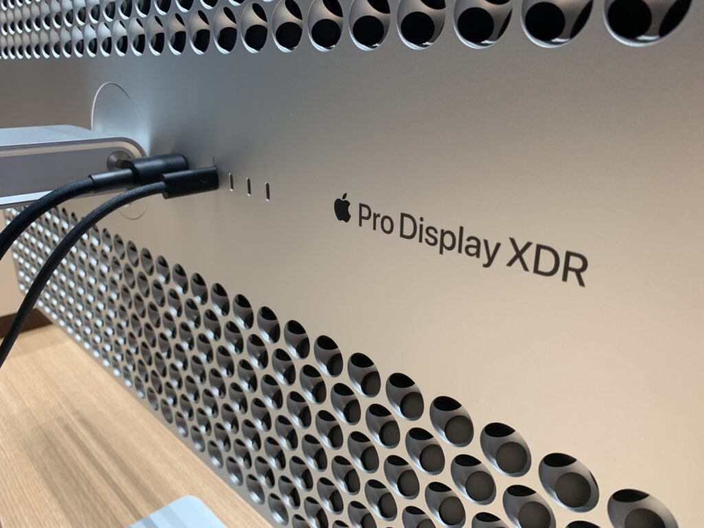 الأخبار 5 ديسمبر 2020
Apple التفكير في تركيب العديد من شاشات Pro Display XDR