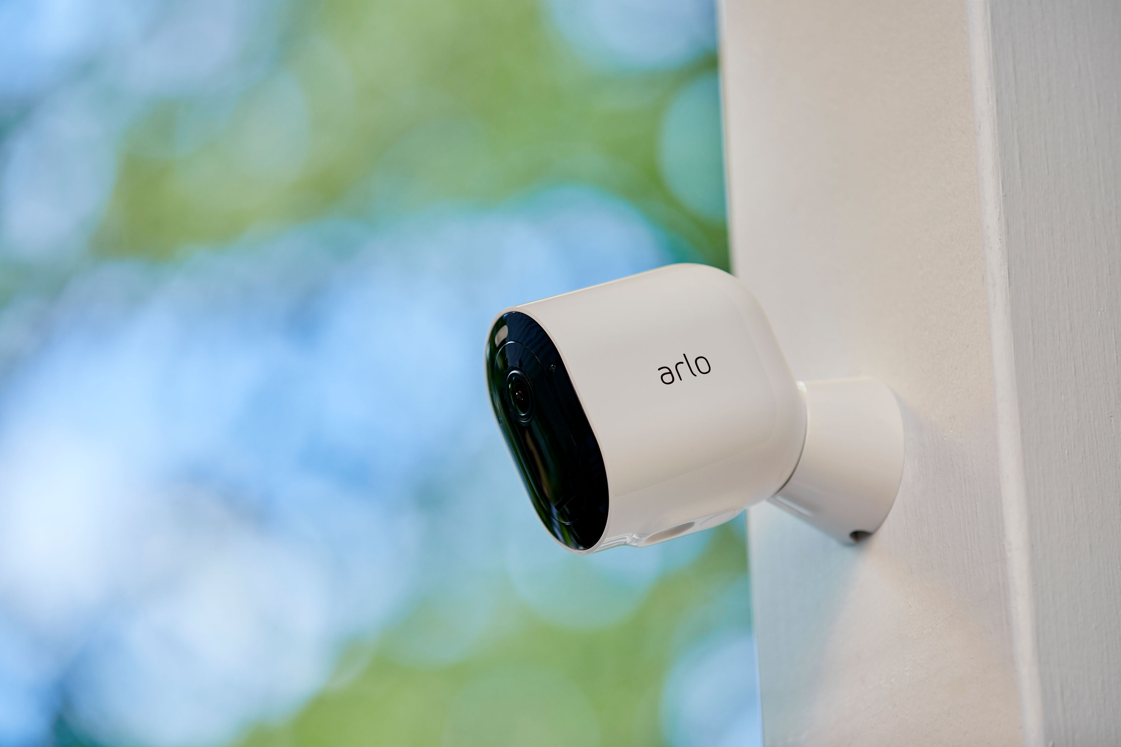 تقييمات 14 نوفمبر ، 2021 0 تعليقات Arlo Pro 4 Spotlight Review: Security Camera With Ease