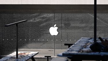 Apple  انتقاد أبلتو