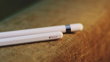 Apple  قلم رصاص الجيل الثالث