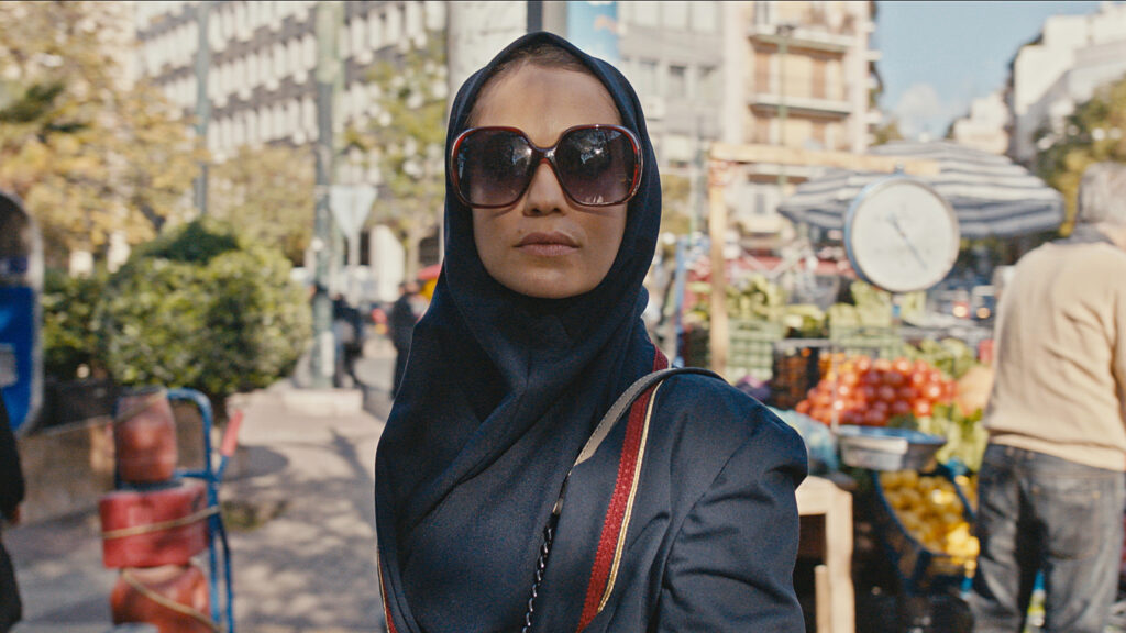 الخدمات 12 أغسطس 2020 فيلم تجسس جديد مثير في طهران قريبًا Apple تلفزيون +