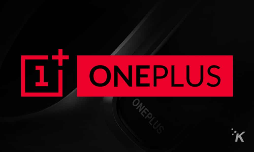 نعم ، يعمل OnePlus عمدًا على إبطاء التطبيقات للحفاظ على عمر البطارية
