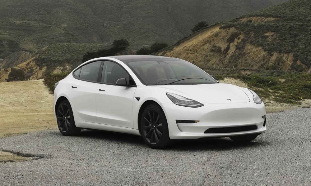 يقول Elon Musk إن مشكلات العرض هي سبب استمرار ارتفاع أسعار Tesla