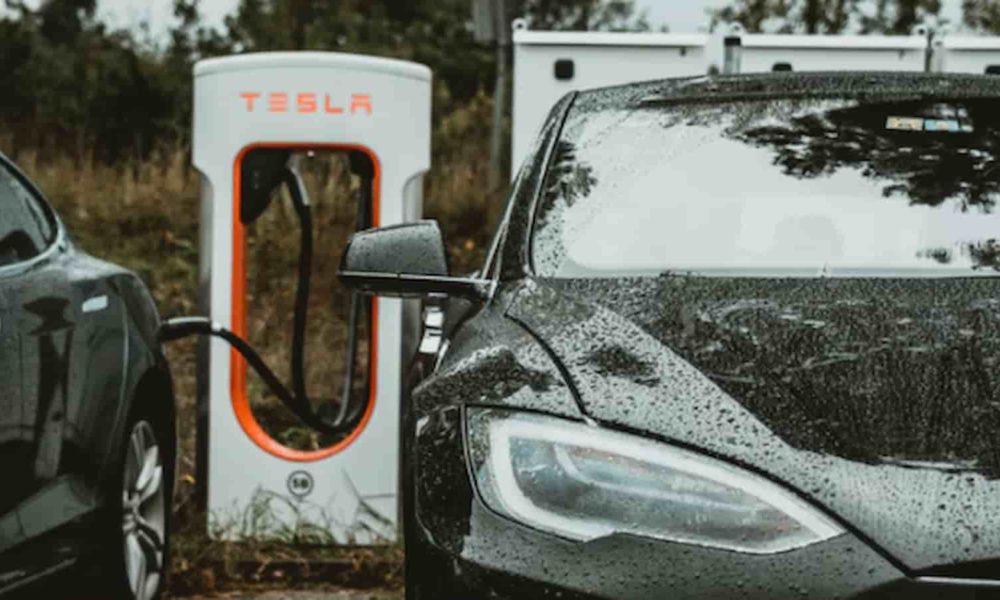 يمكن لمالكي Tesla في كاليفورنيا الحصول على خصم بنسبة 50 ٪ على رسوم Supercharger إذا فرضوا رسومًا بين عشية وضحاها 1