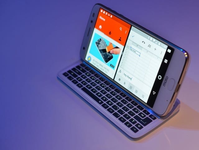 أحدث تعديلات Moto تجلب لوحة مفاتيح Slider إلى هواتف Moto Z 2