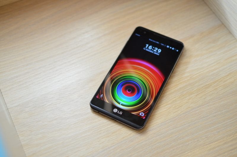 تقدم LG هاتفًا رخيصًا مزودًا ببطارية ضخمة إلى Xfinity Mobile 2