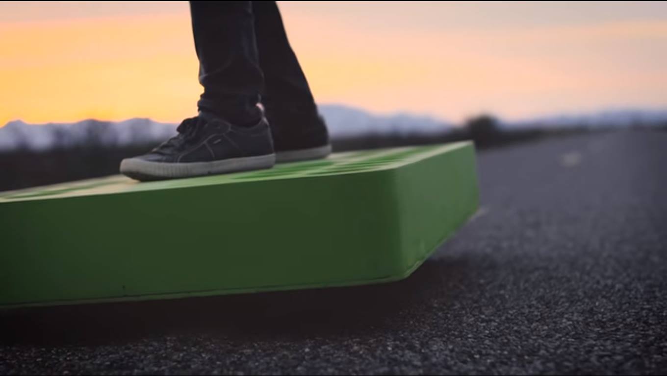 ArcaSpace Presents a Hoverboard Costs $ 20,000 For 6 Minutes of Battery