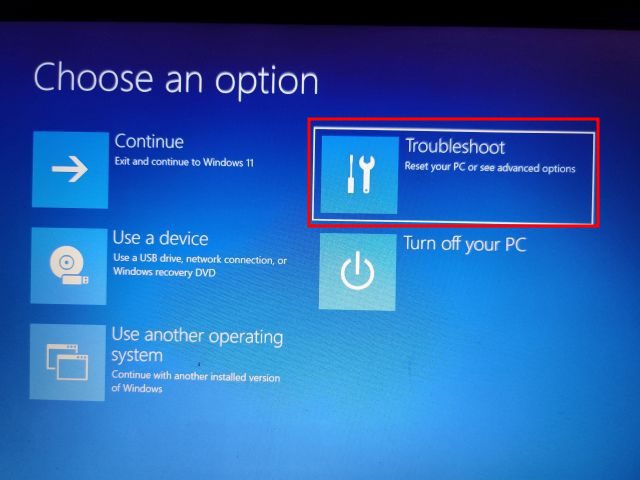 كيفية إصلاح خطأ "التراجع عن التغييرات التي تم إجراؤها على جهاز الكمبيوتر الخاص بك" في Windows 11