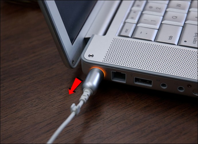 كيفية تشخيص عطل منفذ USB وإصلاحه 1