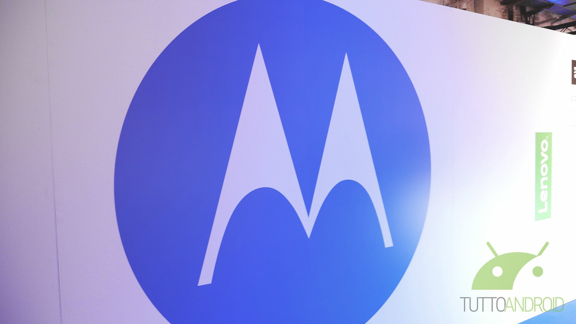 أول صور ومعاينات لهاتف Motorola Moto G52 1