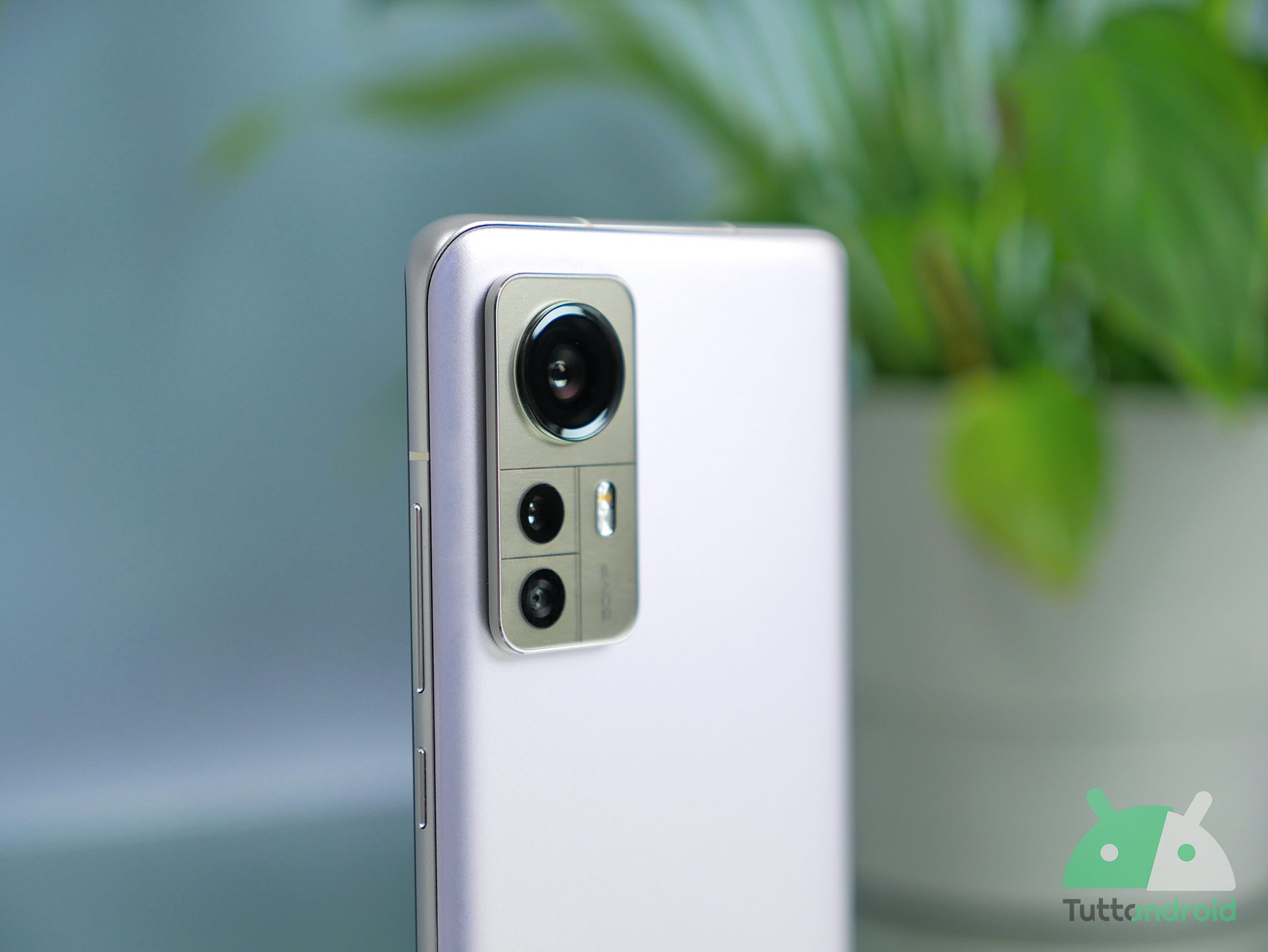 شاهد ما يمكن أن تفعله كاميرا Xiaomi 12 بفيديو 8K HDR 1