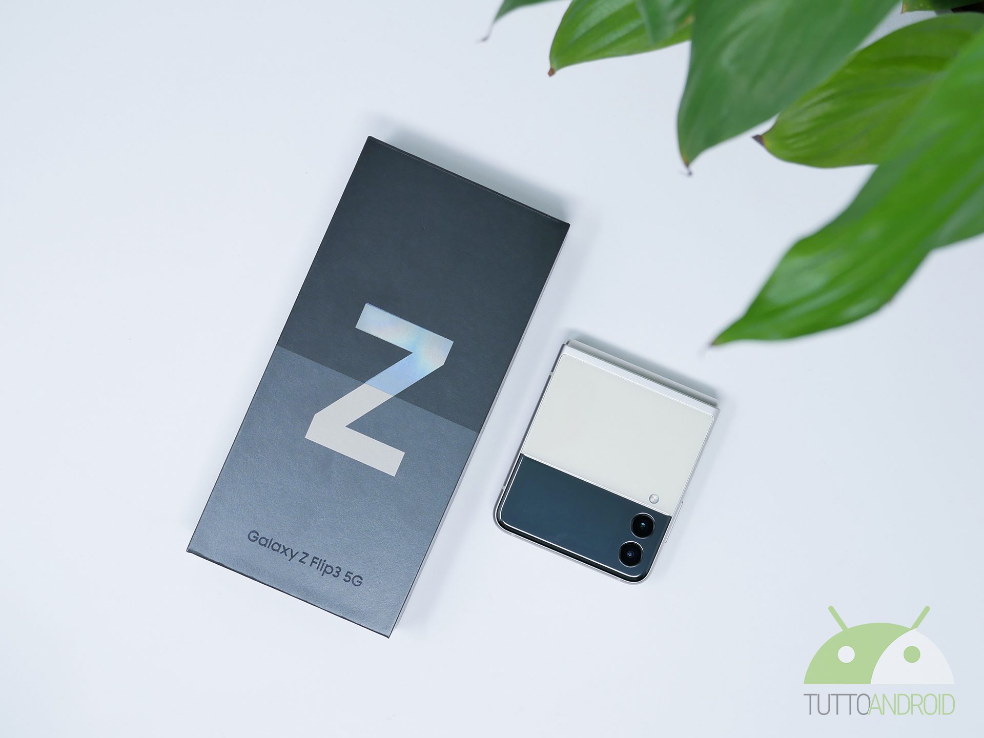 مراجعة سامسونج Galaxy Z Flip3 5G: بديل أنيق للهاتف الذكي الكلاسيكي 1
