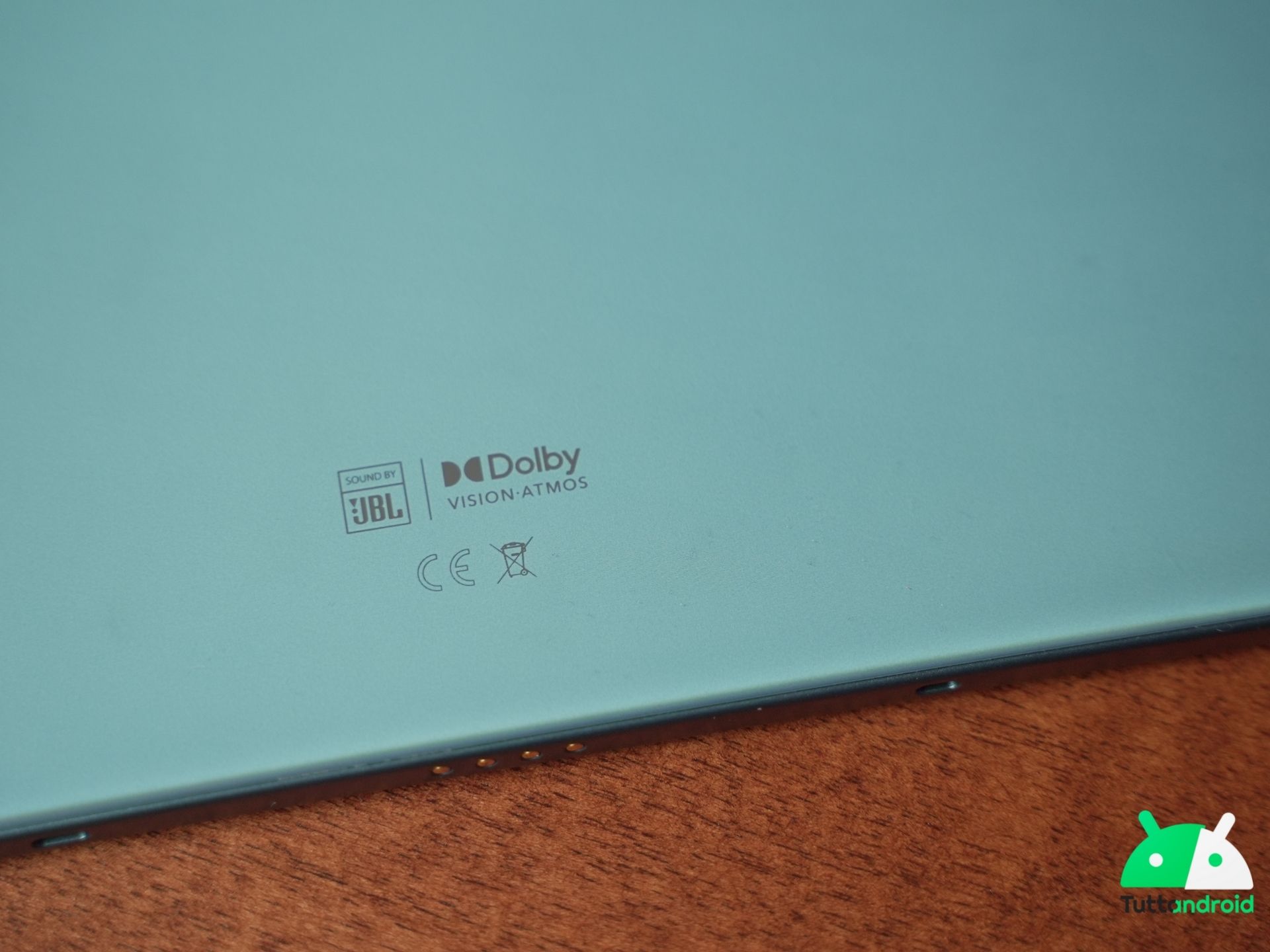يبدو مثل Xiaomi ، لكنه Lenovo: XiaoXin Pad Pro في عرض رائع على TomTop 1